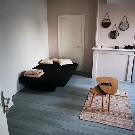 Apartment La Fere La Fere